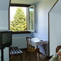 Le Relais Des Monedieres Seilhac Exterior photo